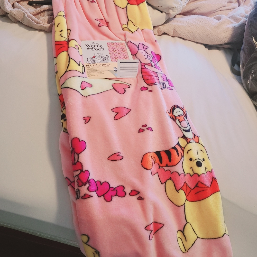 Winnie The Pooh Blanket 💕
